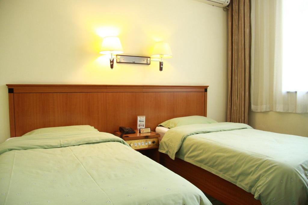 Beijing Fuxing Holiday Hotel Room photo