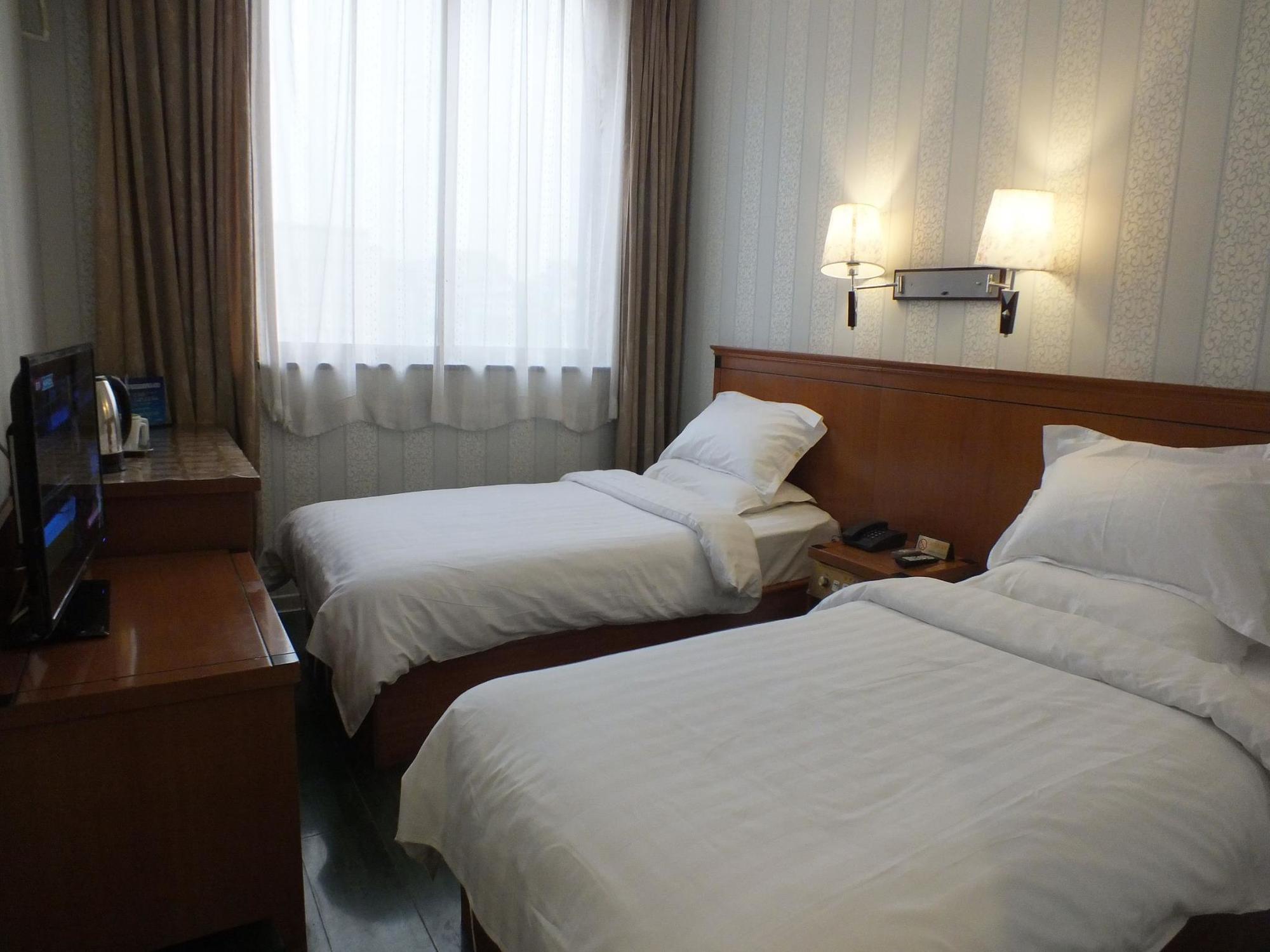 Beijing Fuxing Holiday Hotel Exterior photo