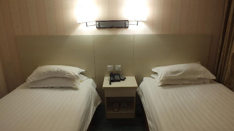 Beijing Fuxing Holiday Hotel Exterior photo